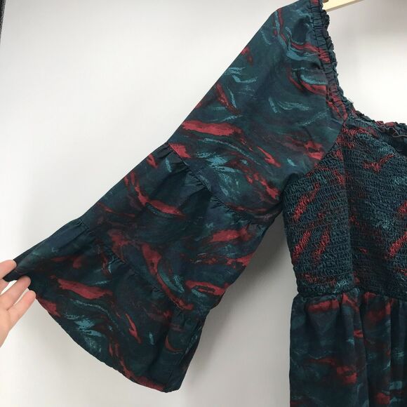 Terra & Sky Top Womens 0X 14W Plus Green Red Print Smocked Peplum 3/4 BellSleeve - Picture 2 of 10